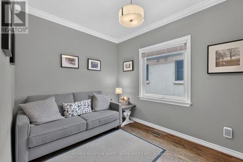 110 Upper Canada Drive, Toronto, ON - Indoor