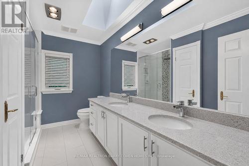 110 Upper Canada Drive, Toronto, ON - Indoor Photo Showing Bathroom