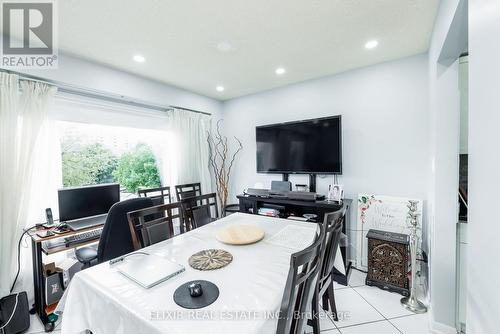 26 Roughfield Crescent, Toronto, ON - Indoor Photo Showing Dining Room