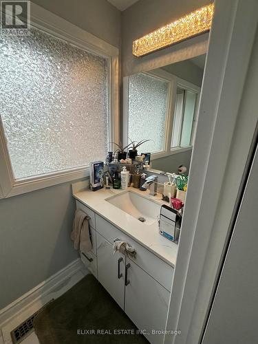 26 Roughfield Crescent, Toronto, ON - Indoor Photo Showing Bathroom