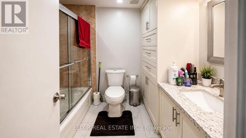 26 Roughfield Crescent, Toronto, ON - Indoor Photo Showing Bathroom