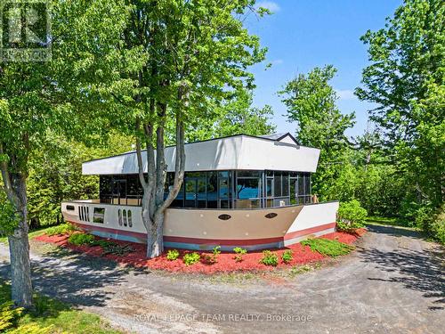 5066K LORNE BRIDGE ROAD  Ottawa, ON K4M 1B4