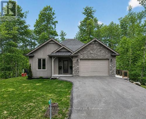 73 POLISH AVENUE  Penetanguishene, ON L9M 1W8