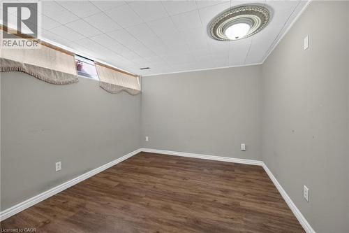 18 Coral Drive, Hamilton, ON - Indoor Photo Showing Other Room