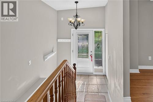 18 Coral Drive, Hamilton, ON - Indoor Photo Showing Other Room
