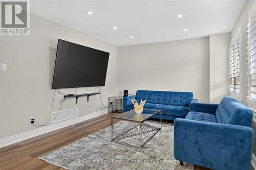 609 Ackerman Crescent, Peterborough (Monaghan Ward 2), ON - Indoor Photo Showing Living Room