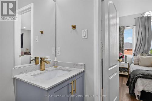 Full Juliette Bathroom - 609 Ackerman Crescent, Peterborough (Monaghan Ward 2), ON - Indoor Photo Showing Bathroom