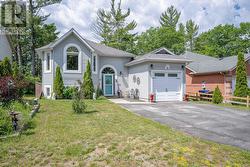 48 WESLEY AVENUE Wasaga Beach, ON L9Z 1C8