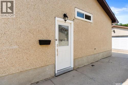 90 Walden Crescent, Regina, SK - Outdoor With Exterior