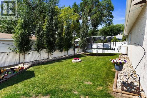 90 Walden Crescent, Regina, SK - Outdoor