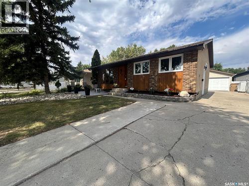 90 Walden CRESCENT  Regina, SK S4N 1L3