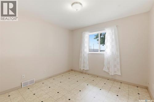 114 First Avenue W, Vanscoy, SK - Indoor