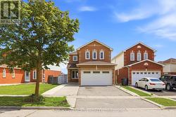 112 RAVENSWOOD DRIVE Brampton, ON L6Y 4V6
