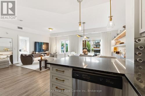 310 - 19 Stumpf Street, Centre Wellington (Elora/Salem), ON - Indoor Photo Showing Kitchen