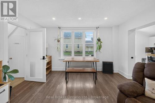 155 Lancaster Street W, Kitchener, ON - Indoor