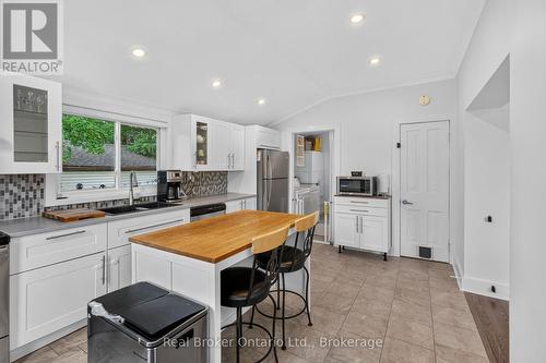 155 Lancaster Street W, Kitchener, ON - Indoor Photo Showing Kitchen