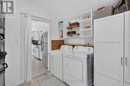 155 Lancaster Street W, Kitchener, ON - Indoor Photo Showing Laundry Room