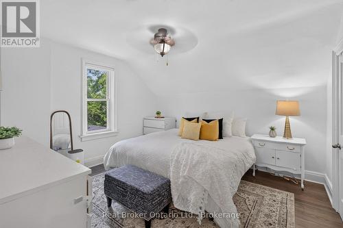 155 Lancaster Street W, Kitchener, ON - Indoor Photo Showing Bedroom