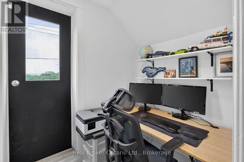 155 Lancaster Street W, Kitchener, ON - Indoor Photo Showing Office