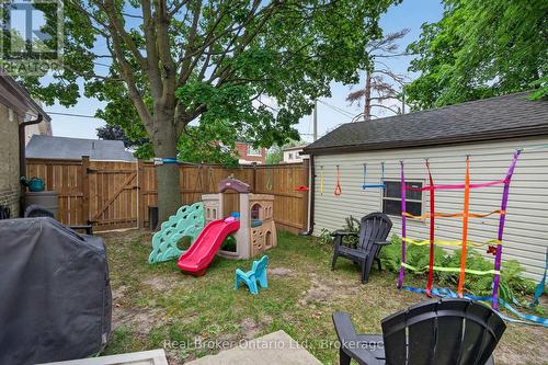 155 Lancaster Street W, Kitchener, ON - Outdoor