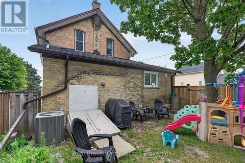 155 Lancaster Street W, Kitchener, ON - Outdoor With Exterior