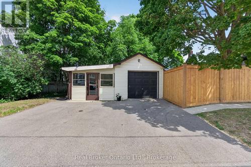 155 Lancaster Street W, Kitchener, ON - Outdoor