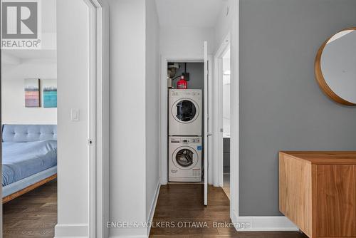 816 - 255 Bay Street, Ottawa, ON - Indoor Photo Showing Laundry Room