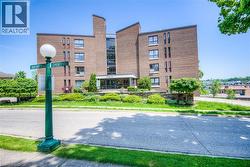 26 WENTWORTH Avenue Unit# 5S  Cambridge, ON N1S 1G6