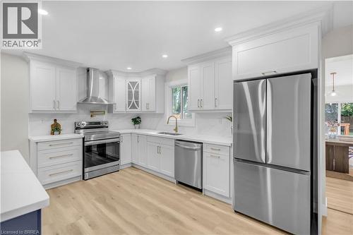 44 Tyrell Street, Simcoe, ON - Indoor Photo Showing Kitchen With Upgraded Kitchen