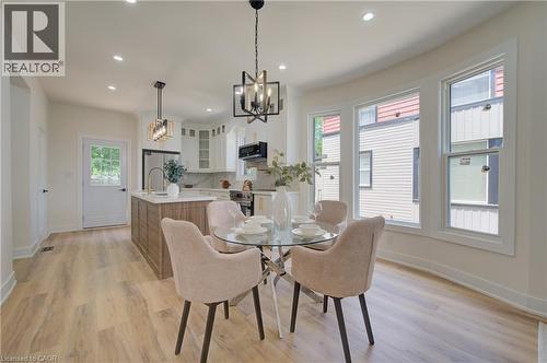 26 Richardson Street, Cambridge, ON - Indoor Photo Showing Dining Room
