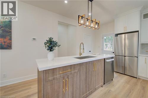 26 Richardson Street, Cambridge, ON - Indoor Photo Showing Kitchen