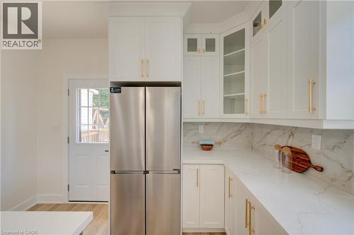 26 Richardson Street, Cambridge, ON - Indoor Photo Showing Kitchen