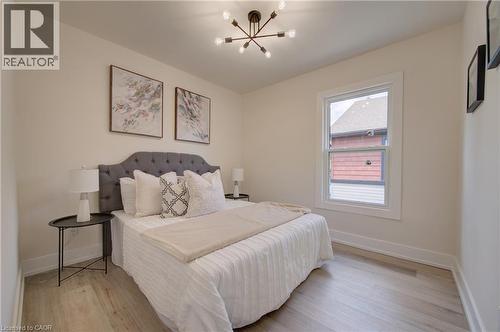 26 Richardson Street, Cambridge, ON - Indoor Photo Showing Bedroom