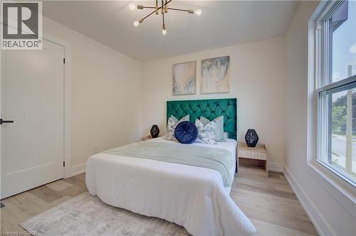 26 Richardson Street, Cambridge, ON - Indoor Photo Showing Bedroom