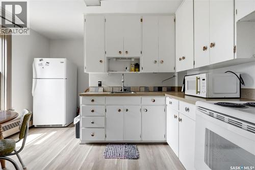 913 Boyle Street, Indian Head, SK - Indoor Photo Showing Kitchen