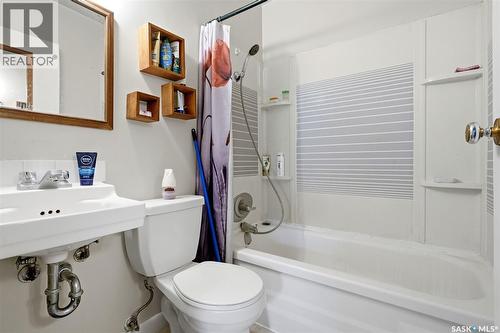 913 Boyle Street, Indian Head, SK - Indoor Photo Showing Bathroom