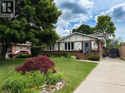 2623 KAYMAR CRESCENT  Sarnia, ON N0N 1C0