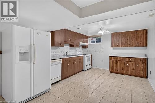 41 Darlington Drive, Hamilton, ON - Indoor Photo Showing Kitchen