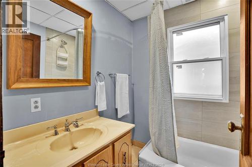 336 Josephine Unit# 2, Windsor, ON - Indoor Photo Showing Bathroom