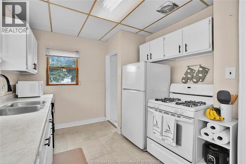 336 Josephine Unit# 2, Windsor, ON - Indoor Photo Showing Kitchen With Double Sink