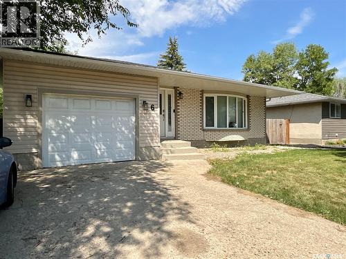 6 Higgins Bay, Regina, SK - Outdoor