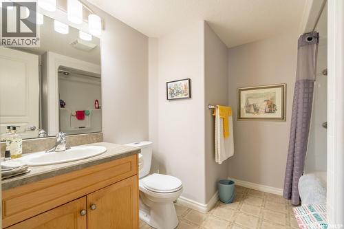 201 3101 Renfrew Crescent E, Regina, SK - Indoor Photo Showing Bathroom