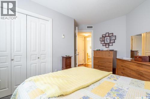201 3101 Renfrew Crescent E, Regina, SK - Indoor Photo Showing Bedroom