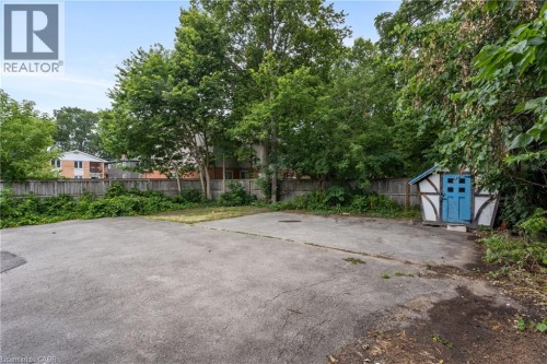 MAINTENANCE FREE PROPERTY WITH MINIMAL GRASS - 25 Saunby Street, London, ON - Outdoor