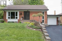 89 MONKSWOOD CRESCENT Newmarket, ON L3Y 2J9