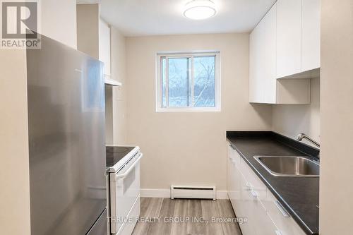 8 - 153 GODFREY DRIVE , London East (East D), Ontario N5V 2E8 5