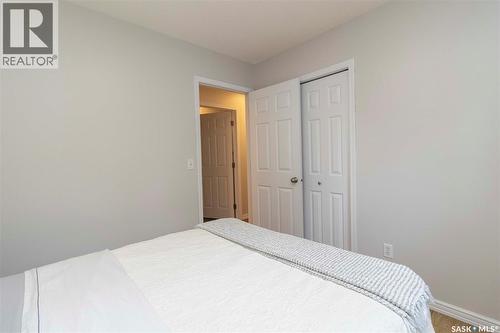 439 Fairbrother Court, Saskatoon, SK - Indoor Photo Showing Bedroom