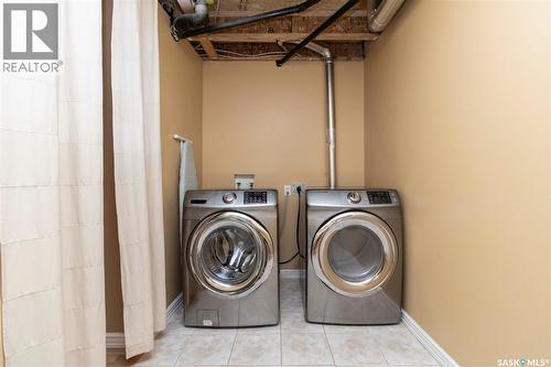 439 Fairbrother Court, Saskatoon, SK - Indoor Photo Showing Laundry Room