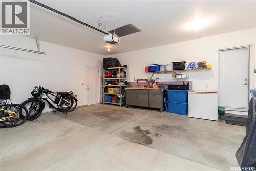 439 Fairbrother Court, Saskatoon, SK - Indoor Photo Showing Garage