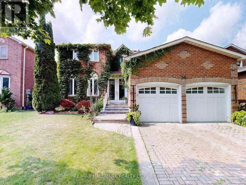 54 STAVE CRESCENT  Richmond Hill, ON L4C 9J8